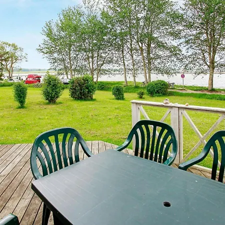 8 Person Holiday In